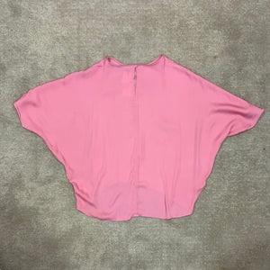 Sara pink top