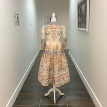 Load image into Gallery viewer, Nadia dress with belt
