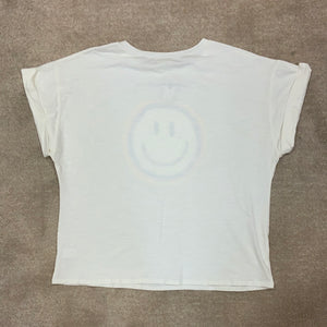 All smiles graphic t-shirt