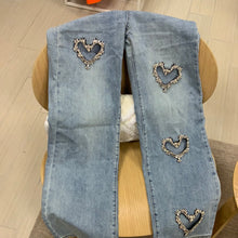 Load image into Gallery viewer, Nati Hearts jeans
